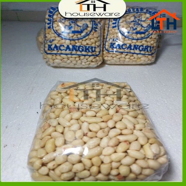 4-436-1.jpg KACANG TANAH KUPAS MENTAH 500 GRAM SETENGAH KG 500GR