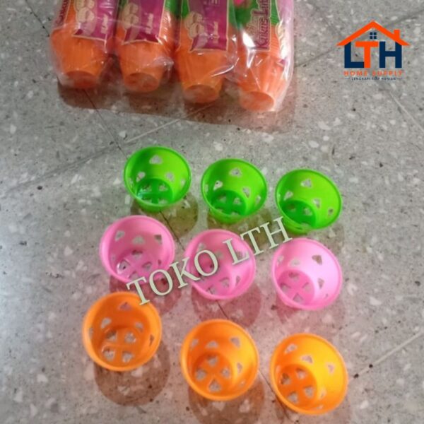 5-31-1.jpg CETAKAN BOLU KUKUS PLASTIK ISI 12 / CETAKAN KUE