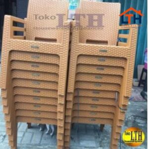 5-38-1.jpg SET MEJA DAN KURSI SENDER TAMAN TERAS NAPOLLY ROTAN ( 2 BANGKU 1 MEJA)